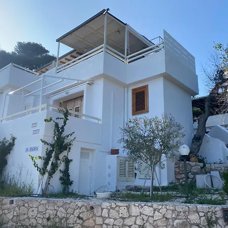 Clelia בית נופש *